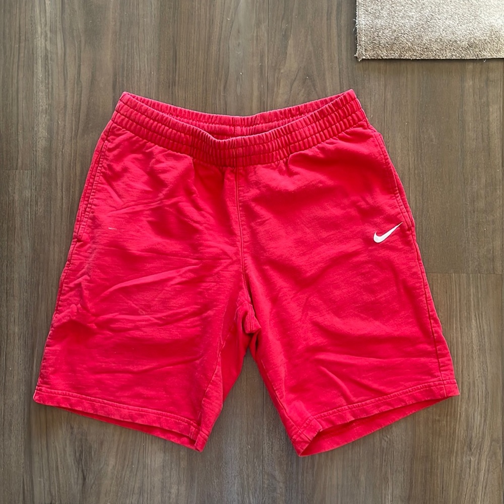 Nike shorts in red